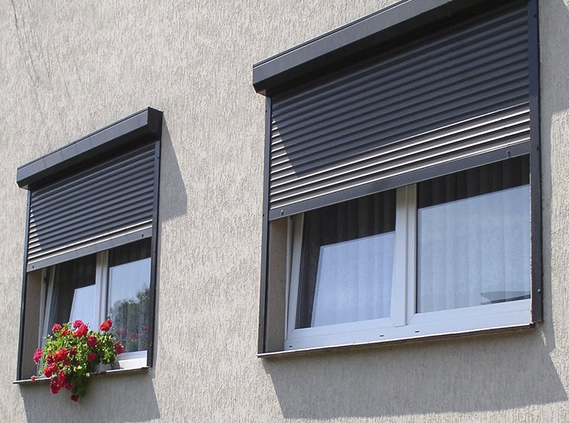 На окна в Кропоткине